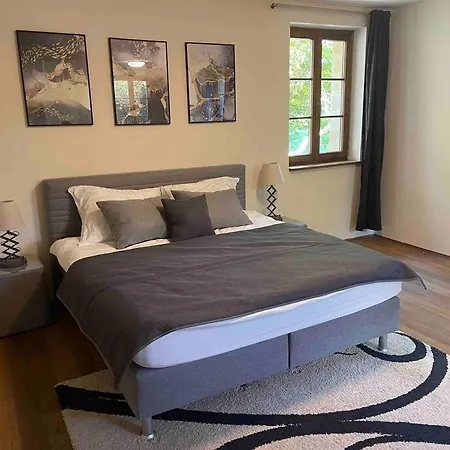 Villa 7 Bedroom Secluded Close To Prague Ricany (Central Bohemian)