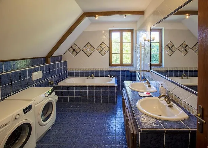 7 Bedroom Secluded Close To Prague Villa Ricany (Central Bohemian)