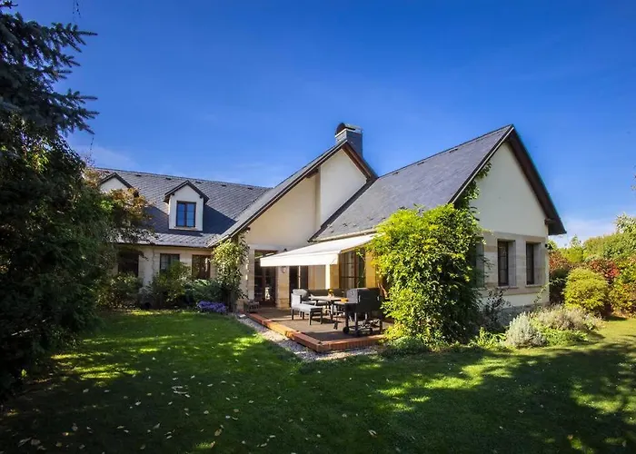 7 Bedroom Secluded Close To Prague Villa Ricany (Central Bohemian)